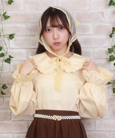 バブーシュカ付スモック風ブラウス
