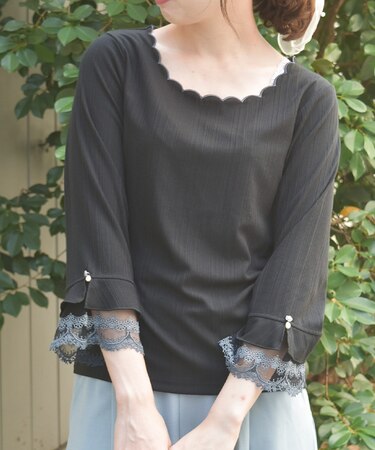 カラー刺繍チュールレースプルオーバー