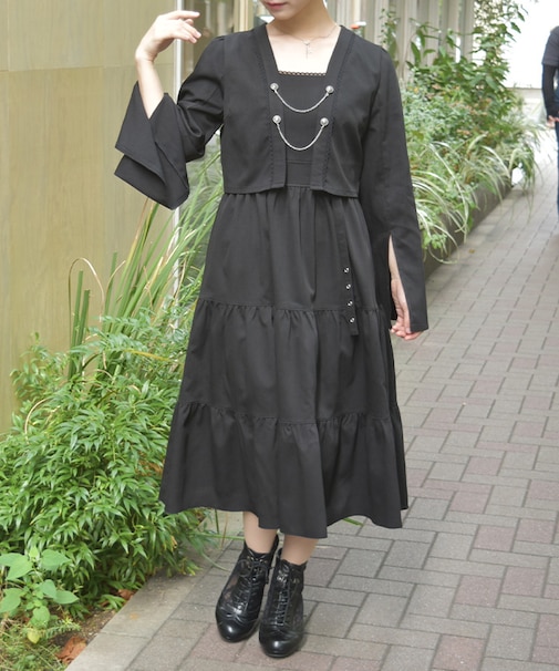 レイヤード風ティアードワンピース