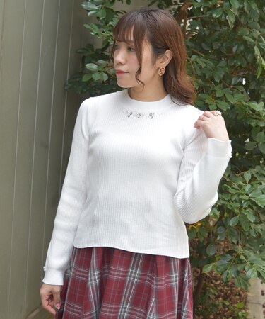 ランダムビジュー装飾ニット