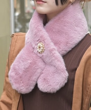 ブローチ付きファーティペット