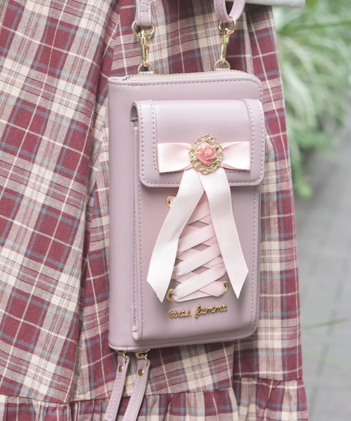 レースアップショルダー