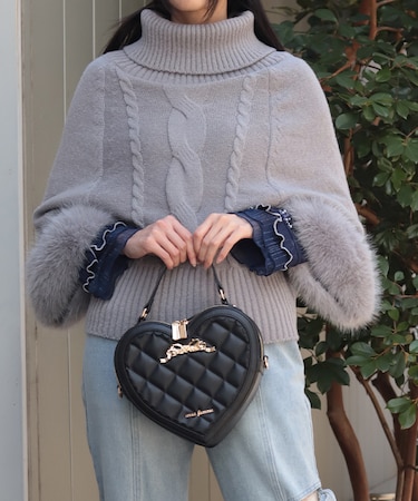 袖ファーポンチョ