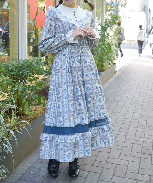 ローズ・ステンドグラスワンピース