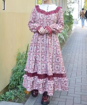 ローズ・ステンドグラスワンピース