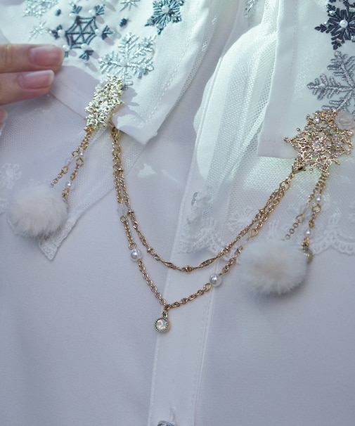 雪薔薇モチーフ襟クリップ