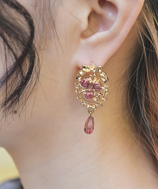 オーナメントローズERピアス