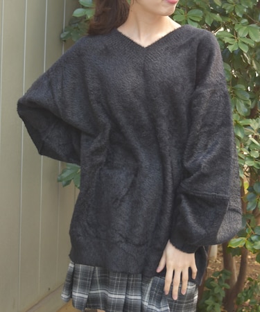 フェザーロングニット