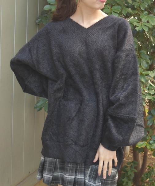 フェザーロングニット