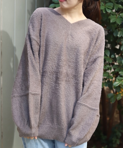 フェザーロングニット