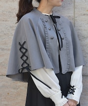 Ｗ釦レースアップケープ
