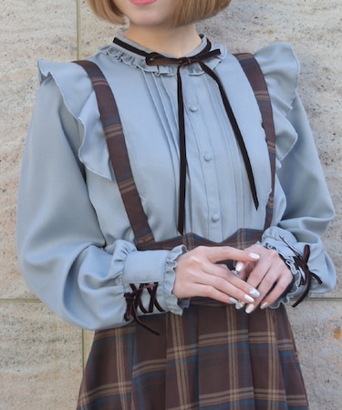 レースアップカフスブラウス