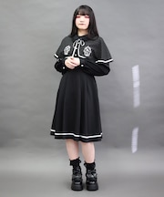 フレーム刺繍ケープワンピース