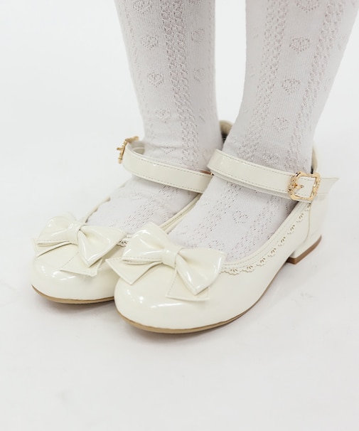 エナメルリボンパンプス