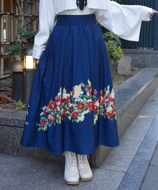 椿柄スカート