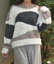 ランダム配色ニット