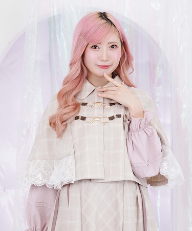 リボンビット付きケープジャケット