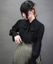 シャーリングボウタイブラウス