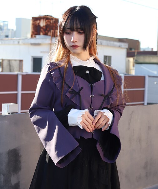 フリルカラーショートジャケット