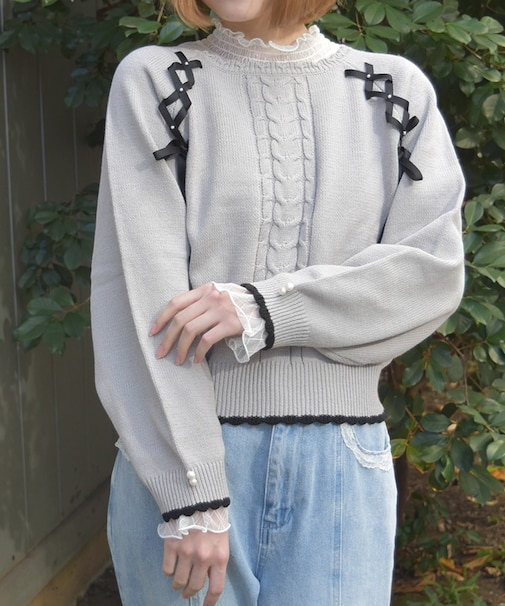 レースアップニットプルオーバー