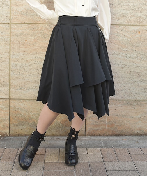 チェーンリボン付イレヘムスカート