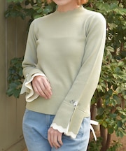 ローズ刺繍フレア袖配色ニット