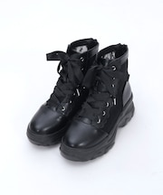 レースハイカットスニーカー