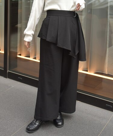 ペプラム風ベルト付パンツ