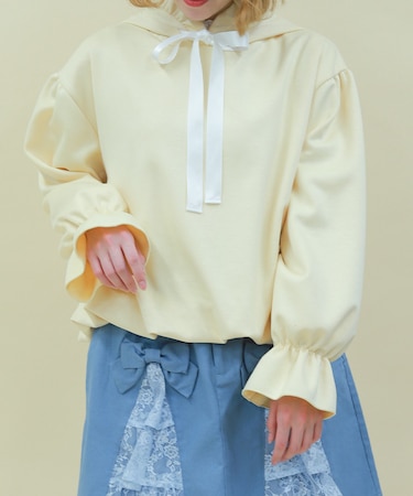 リボン付きバルーンフーディー