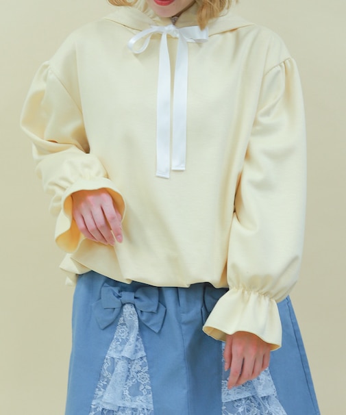 リボン付きバルーンフーディー