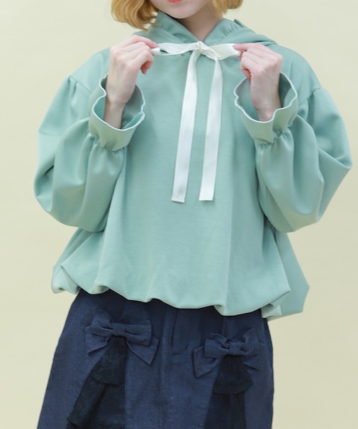 リボン付きバルーンフーディー