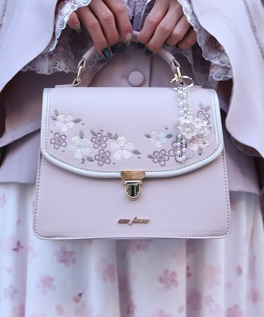 桜刺繍配色デザインボストン