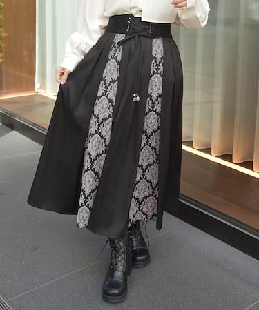 レースアップ×ジャガードスカート