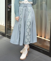 レースアップ×ジャガードスカート