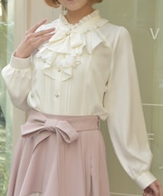 リボンジャボブローチブラウス