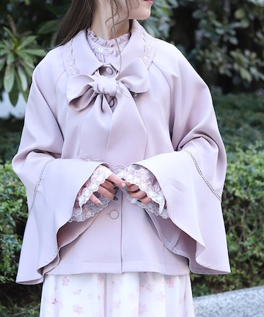 レース使いベルスリーブコート