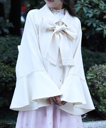 レース使いベルスリーブコート