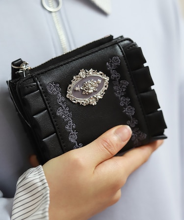 ローズ刺繍フリルミニ財布