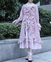 ボリュームフリルガウン