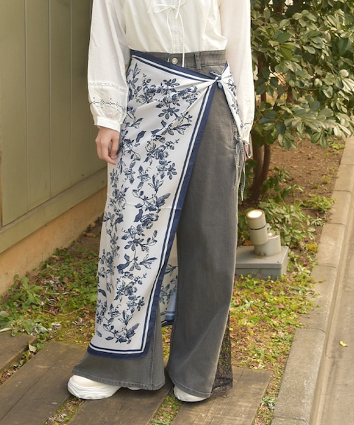 フラワースケッチ柄スカーフ