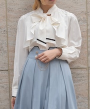 リボン×フラシデザインブラウス