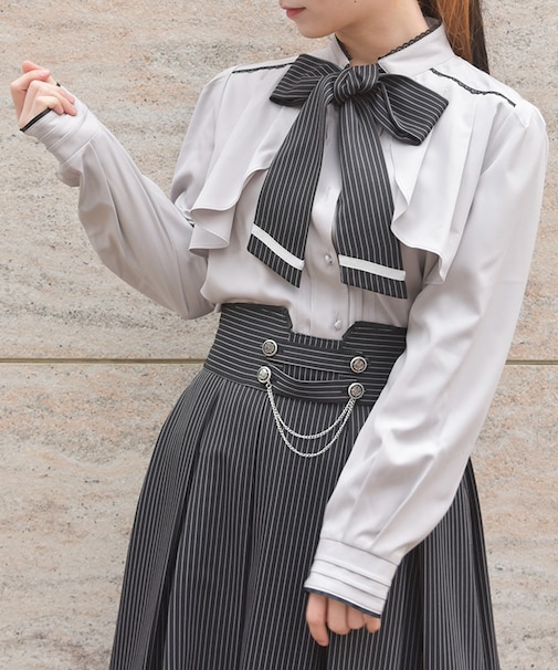 リボン×フラシデザインブラウス