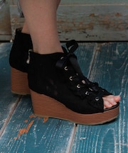 レースアップブーサン