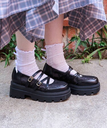 ダブルクロスレースシューズ