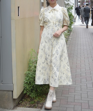 フラワー柄ハイウエストワンピース