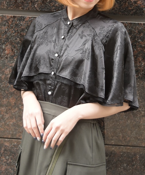 フレアケープブラウス