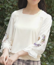 チューリップ刺繍七分袖プルオーバー