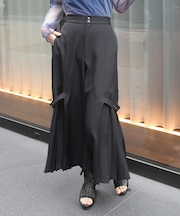 サイドプリーツパンツ