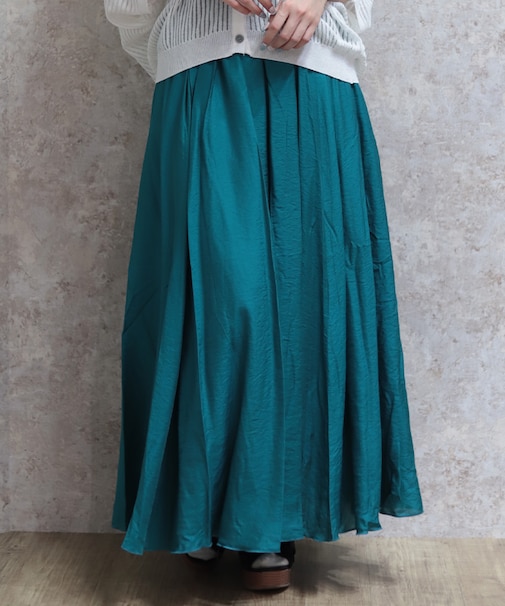 ボリュームフレアスカート