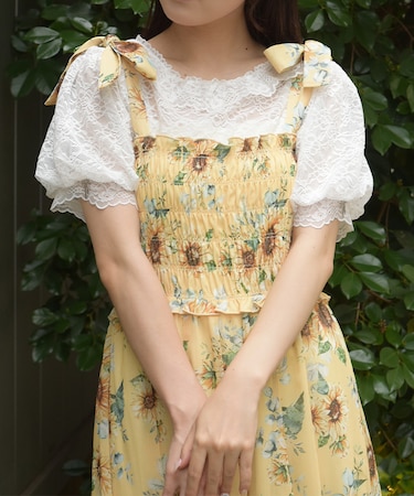 ぽわん袖総レーストップス
